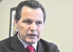 A proposta de reforma acontece mais por exigncia do governo federal do que por parte do Estado