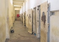 Alm disso, superlotao e atendimento mdico considerado insignificante foram outros pontos destacados