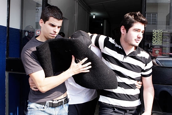 Rapaz maior de idade, suspeito de envolvimento em agresso na avenida Paulista, em SP, foi solto na segunda (15)