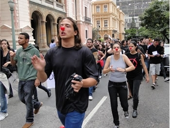 Manifestao de estudantes contra problemas no Enem em Belo Horizonte.