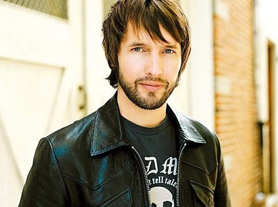 O cantor James Blunt, que afirmou em programa de rdio ter evitado a 3 Guerra Mundial