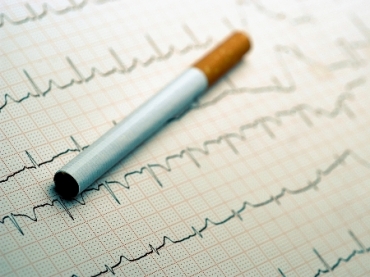 O uso combinado de cigarro e plula anticoncepcional e a anemia pela deficincia de ferro so os principais perigos