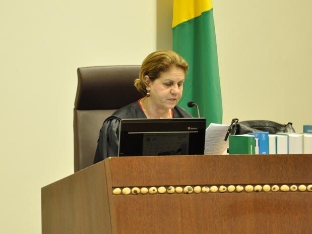 Arnete Guimares foi vista no prdio da mulher de Jorge Viana antes de deciso favorvel ao petista