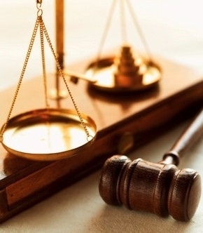 Homem  multado por instalar cmera oculta em banheiro feminino