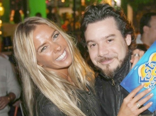 Galisteu e o marido Alexandre Idice