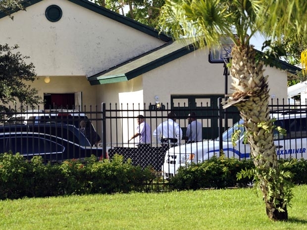 Homem mata ex-mulher e 4 filhos dela e depois se suicida na Flrida