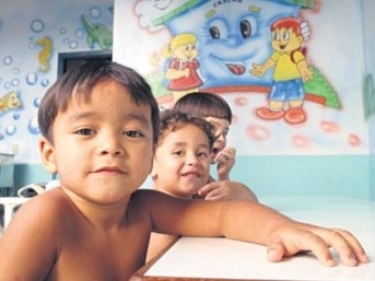 Atendimento ficou muito comprometido, principalmente para crianas que usam fraldas e precisam tomar de 2 a 4 banhos