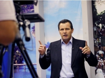 Governador de Mato Grosso tem a soma de pontos percentuais na pesquisa maiores que advers�rios 