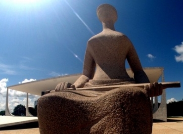 PT entra no Supremo contra exig�ncia de dois documentos para votar 