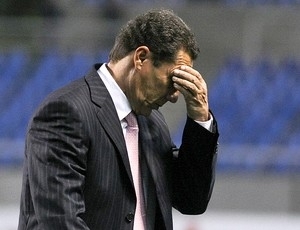 Luxa: goleada e demisso