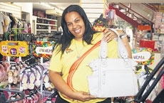 Magda, ap�s 24 dias de servi�o, conseguiu ser efetivada na empresa onde iria prestar servi�o tempor�rio