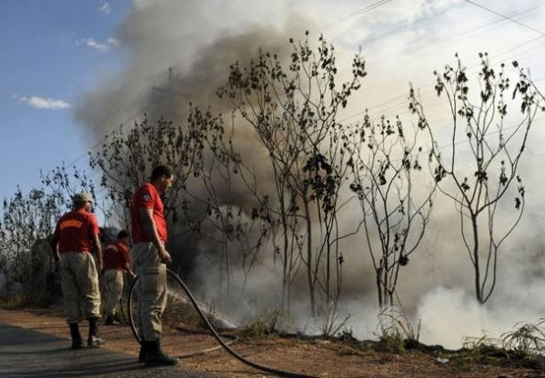 O fogo foi controlado, mas o monitoramento por satlite ainda aponta focos de incndio no Parque