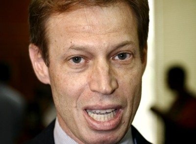 Secretrio Augusto do Amaral cita que no ms passado a Justia mandou comprar um remdio que custa R$ 700 mil