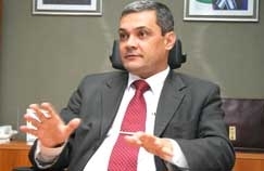 O secretrio de Justia e Segurana Pblica, Digenes Curado, orienta os polticos para evitarem assaltos