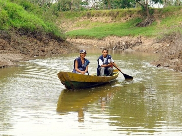 Para chegar a alguns domiclios, os recenseadores s podem usar barcos como meio de transporte