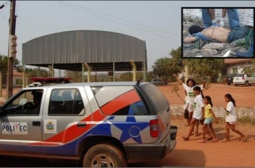 O corpo de Antenor foi encontrado no fundo da Escola; em destaque o corpo de Alenor 