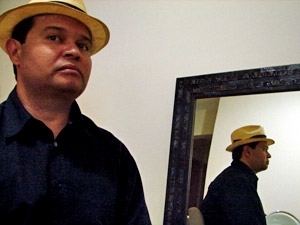 Barroso diz que chegou a ser assediado durante reuni�o com a equpe 