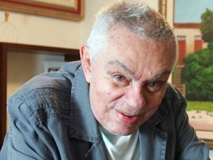 O humorista Chico Anysio, que precisou se submeter a nova cirurgia nesta quarta-feira (18)