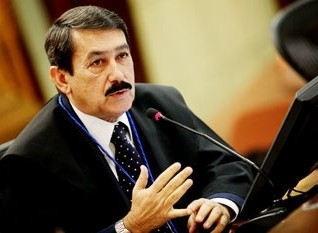 Conselheiro relator Alencar Soares.