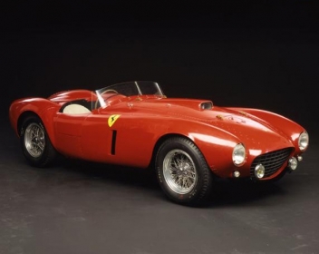 Ferrari 375 Plus, produzida em 1955. Apenas seis modelos sairam da f�brica italiana e quatro ainda est�o rodando