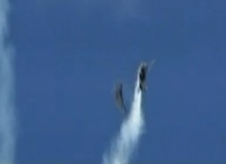 Piloto acrobata escapa de acidente areo na Argentina