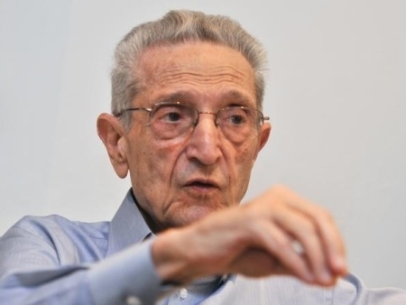 Pl�nio, do PSOL, � o candidato mais velho a concorrer � Presid�ncia em 2010