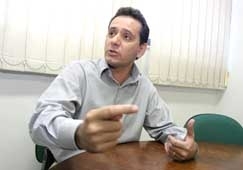 Segundo Nilson Leito, relatrio aponta para uma baguna nas finanas estaduais e ao endividamento excessivo do govern