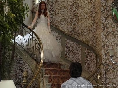 Thales est ficando transtornado com Nicole