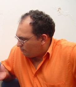 O Sr. Wendell Oliveira infringiu o art. 6, inciso IX, e o art. 7, inciso VIII, do Cdigo de tica dos Jornalistas