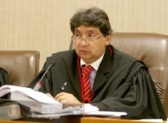 Desembargador Mrcio Vidal afirmou que apenas partidos e coligaes podem impugnar 