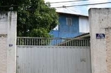 Policiais tambm encontraram TV e geladeira levadas da residncia, assim como cheques da vtima