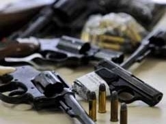 Usando o esquema conhecido como rent a gun, o bando alugava armas e motos para a pratica de assaltos