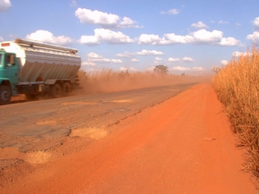 BR-163/364 desempenha funo estratgica como principal corredor para escoar produo do Estado