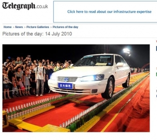 Li Guiwen dirigiu veculo sobre duas fileiras de garrafas de cerveja por 60,19 metros. 