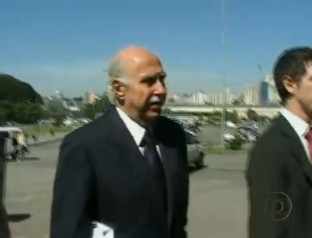 Roger Abdelmassih diz  Justia que apenas dava beijos em pacientes