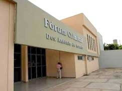 O caso ser� julgado pelo Tribunal do J�ri da Comarca de Cuiab�, mesmo sem a presen�a do r�u, que h� anos � considerado u