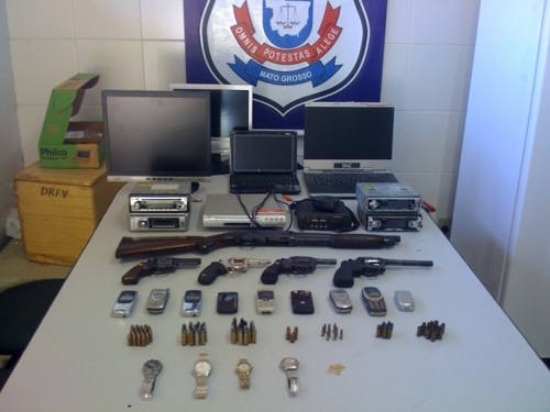 Armas de fogo seriam usadas para crimes.