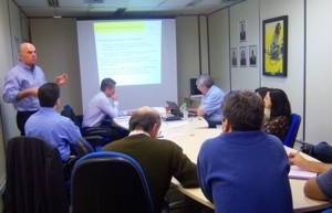 Novozymes apresenta sua linha de trabalho aos t�cnicos da Embrapa Agroenergia em busca de parceria.