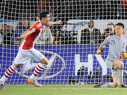 Paraguai elimina o Jap�o nos p�naltis e garante vaga in�dita