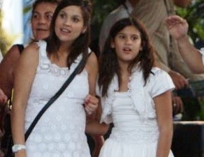 Fl�via Alessandra com a filha, ap�s almo�o em churrascaria no Rio