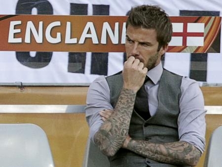 Beckham foi cortado da Copa por causa de uma les�o no tend�o de Aquiles.