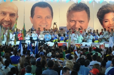 Em conven��o conjunta com PT e PMDB, o PR apresentou a maior lista de candidatos nas chapas proporcionais