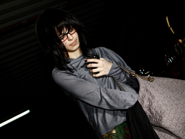 Depois da separao, Sthefany Brito volta ao Brasil