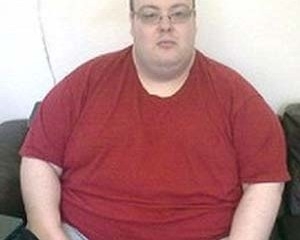 Sandy Russell foi tirado do voo