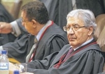 A medida, segundo o presidente do TJ, Jos Silvrio Gomes, tenta evitar a convocao de juzes