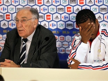 Escalettes, presidente da FFF, e Evra devem ter um encontro com o ministro dos Esportes