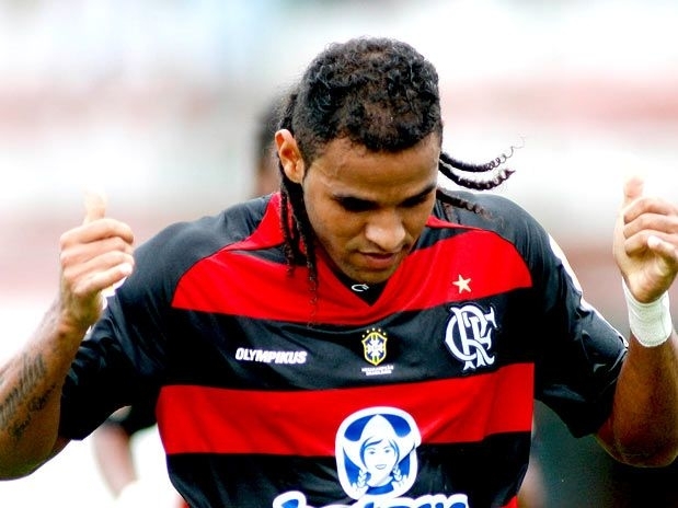 Denis Marques ainda no se reapresentou e pode ser demitido por justa causa