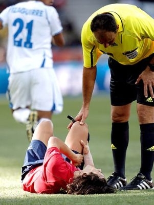 Vald�via se contundiu na partida diante de Honduras e desfalca Chile