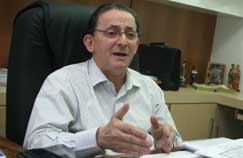 O prefeito Chico Galindo, corre contra o tempo para viabilizar ainda hoje o pagamento do sal�rio integral dos servidores