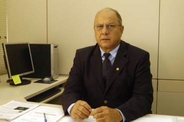 O advogado Samuel D�lia J�nior, novo membro do TRE 